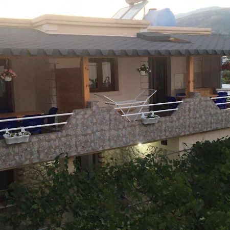Villa Zoto Himare Exterior photo