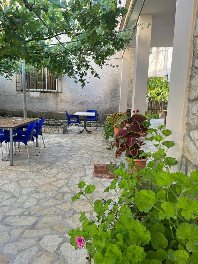 Villa Zoto Himare Exterior photo